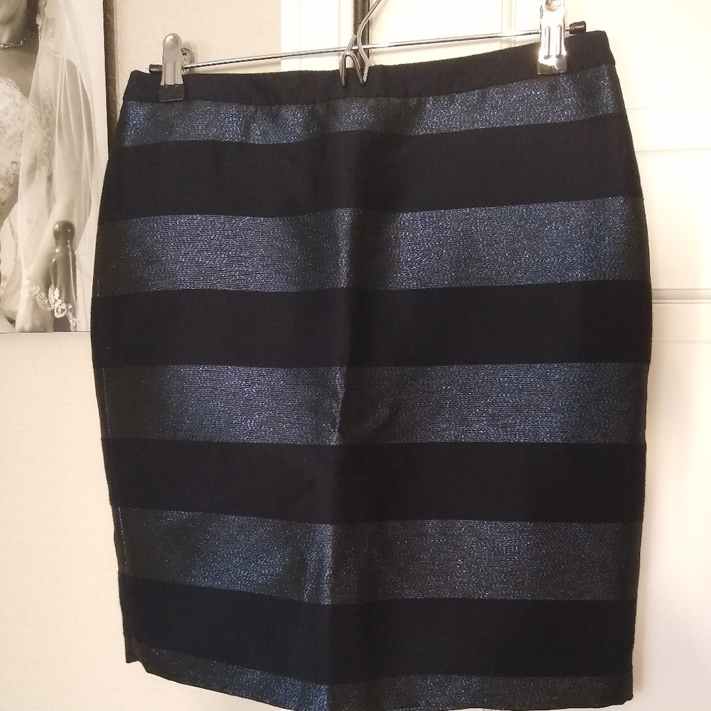 Beautiful Holiday Skirt - Picture 1 of 5